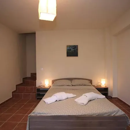 Kitty's House,country,olive Grove,private,quiet,views ,1 Km To ,sleeps 5 Prázdninový dům *