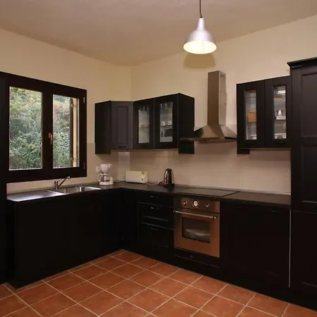 Kitty's House,country,olive Grove,private,quiet,views ,1 Km To ,sleeps 5 * Skopelos