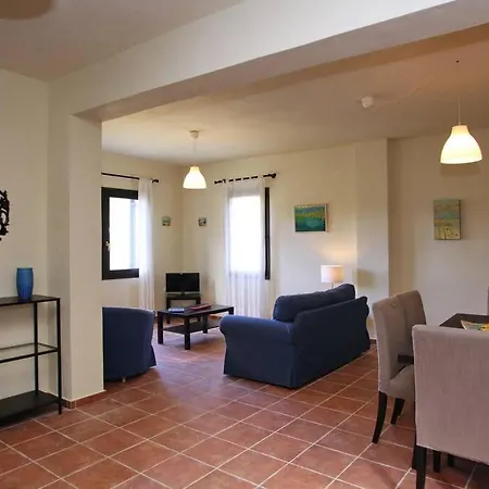 Prázdninový dům Kitty's House,country,olive Grove,private,quiet,views ,1 Km To ,sleeps 5 *